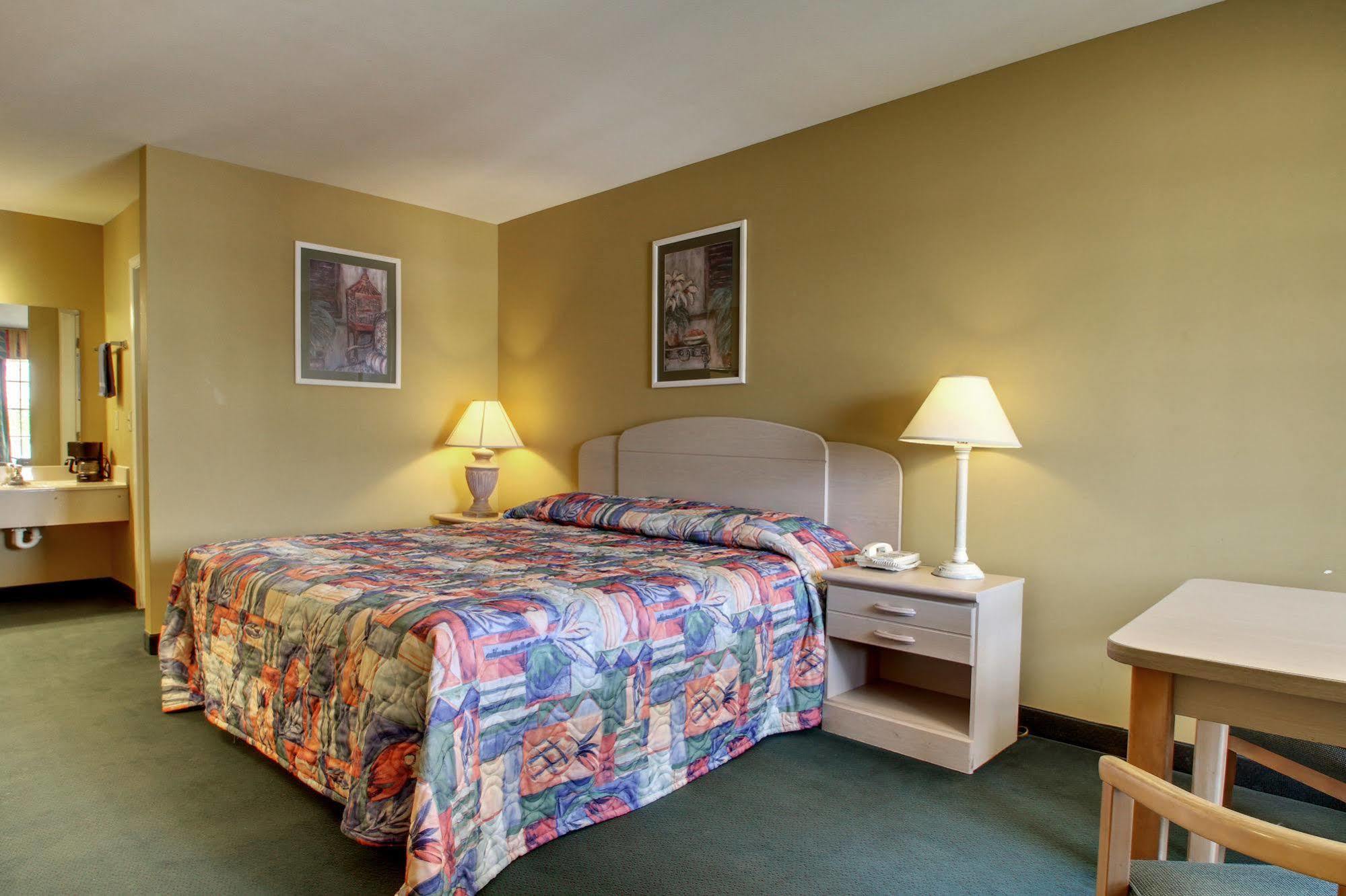 Key West Inn - Childersburg Esterno foto